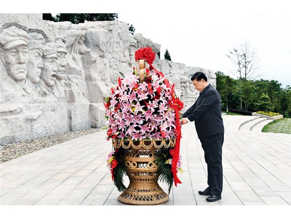習近平：用好紅色資源，傳承好紅色基因 把紅色江山世世代代傳下去